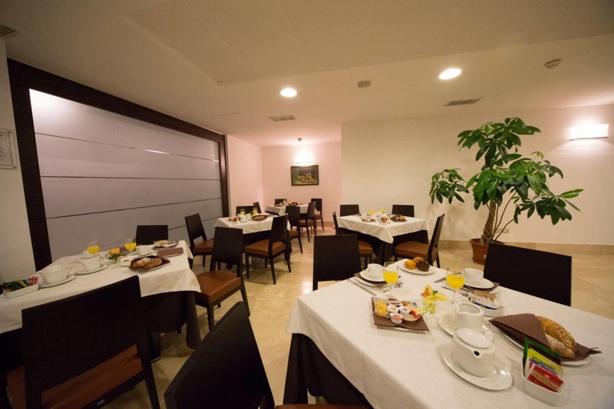 Centrum Palace Hotel & Resorts Campobasso Exterior photo