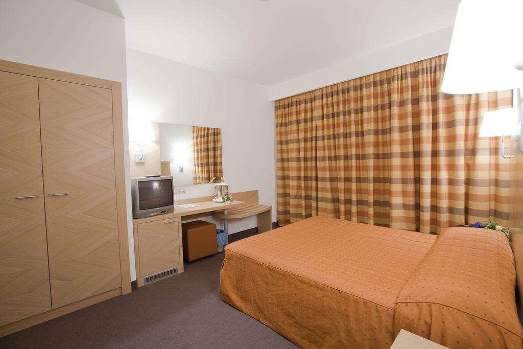 Centrum Palace Hotel & Resorts Campobasso Room photo